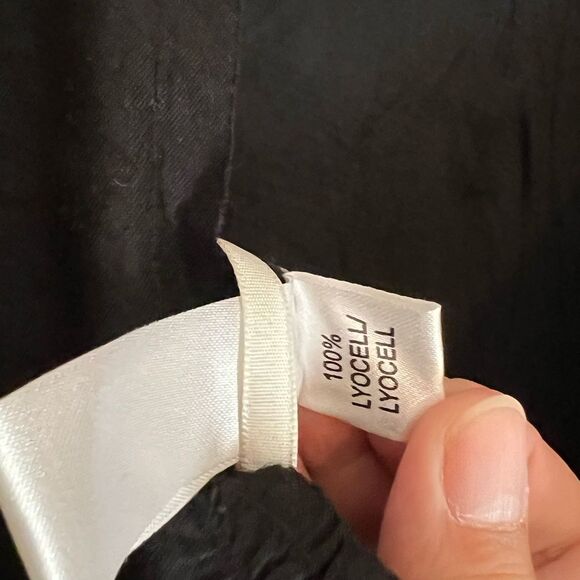 NWT Vera wang sequin black top 6 - Picture 9 of 9